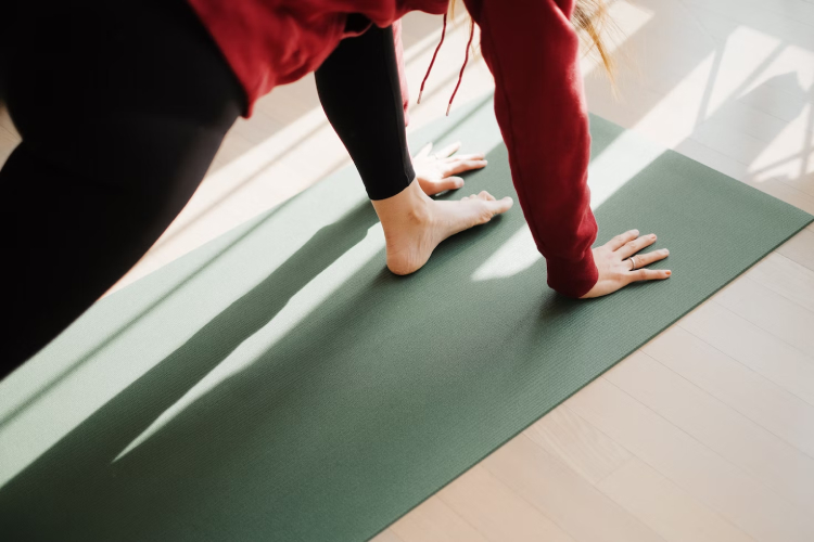 woman doing pilates, SR Pilates UK in Horsforth, Leeds, West Yorkshire